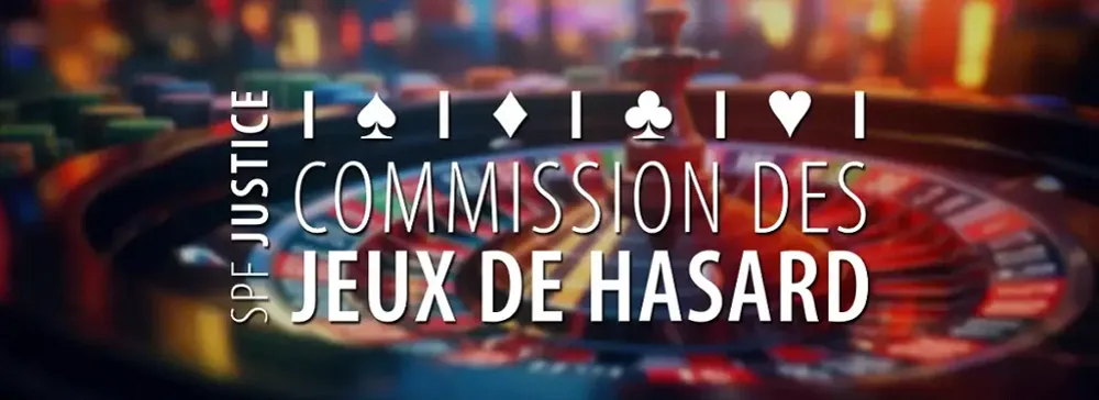 Logo officiel de la Commission des jeux de hasard en Belgique avec arrière-plan de roulette de casino coloré