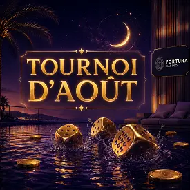 Tournoi d’août Fortuna Casino avec dés dorés, pièces et lune sur une piscine nocturne violette