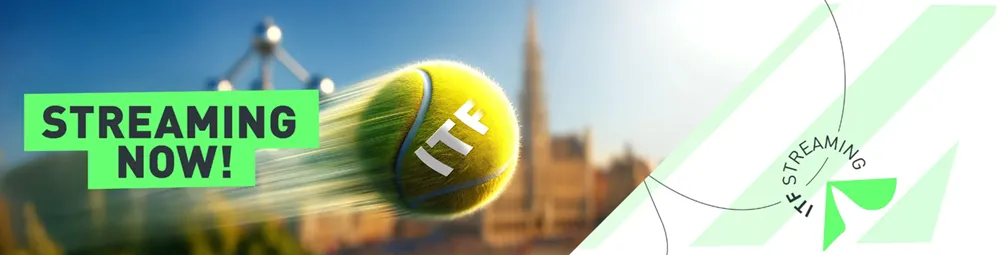 Balle de tennis ITF en mouvement avec mention "Streaming Now", illustrant le streaming sur Golden Palace Sport en arrière-plan